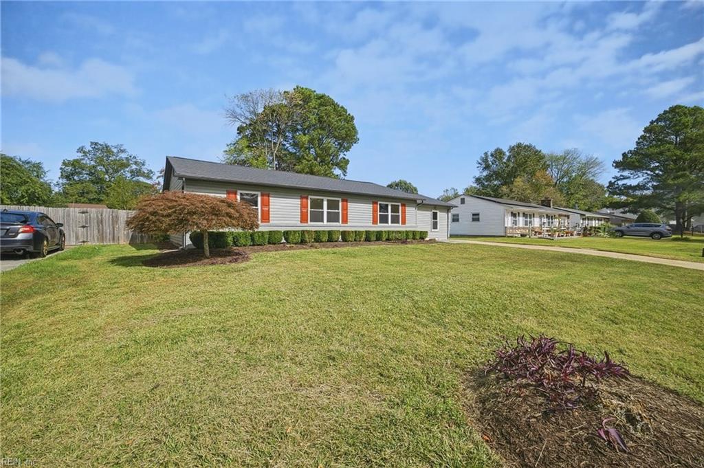 3776 Starlighter DR