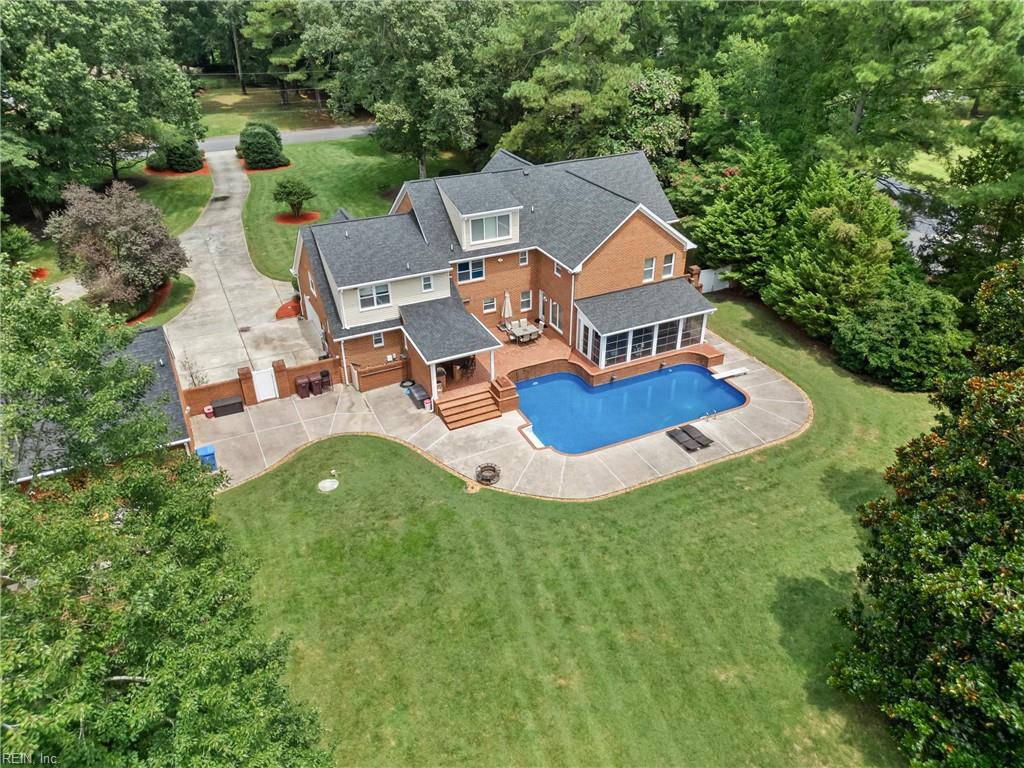 641 Ravenwoods DR