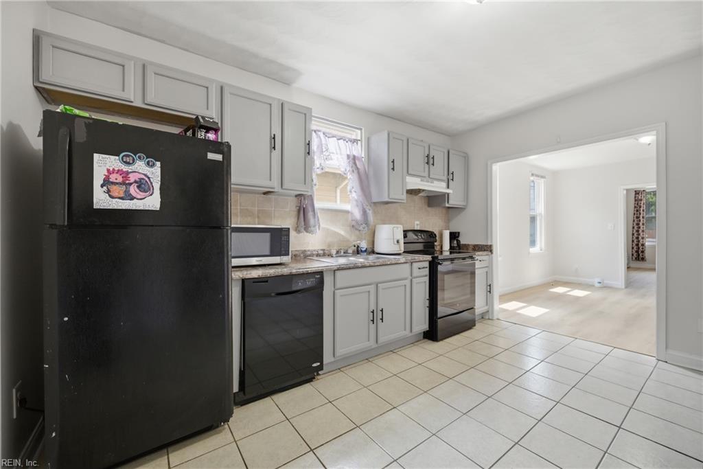 2424 West AVE