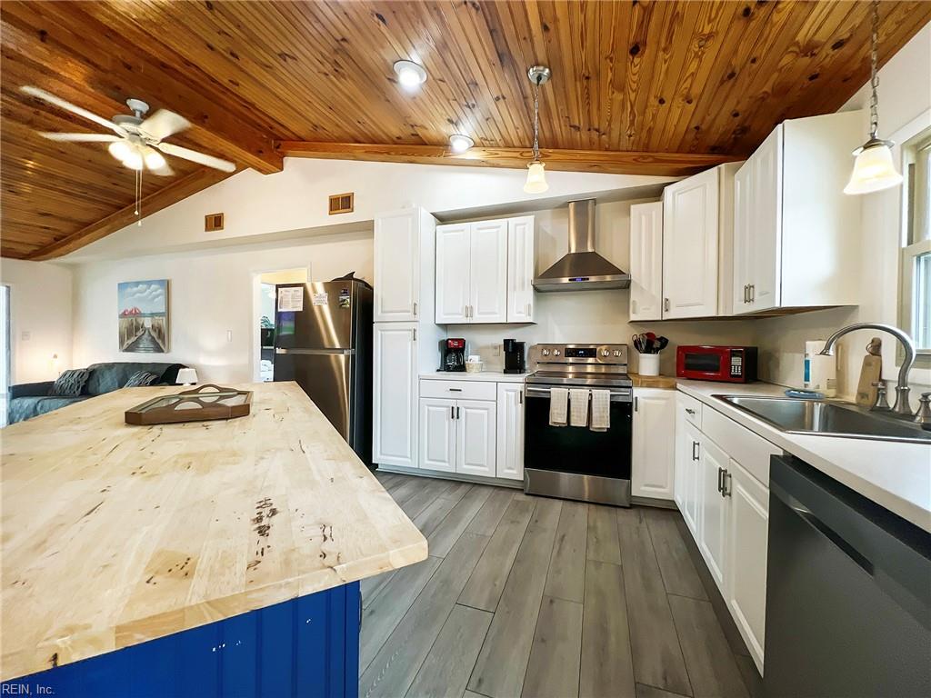 3120 Little Island RD