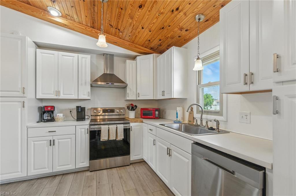 3120 Little Island RD