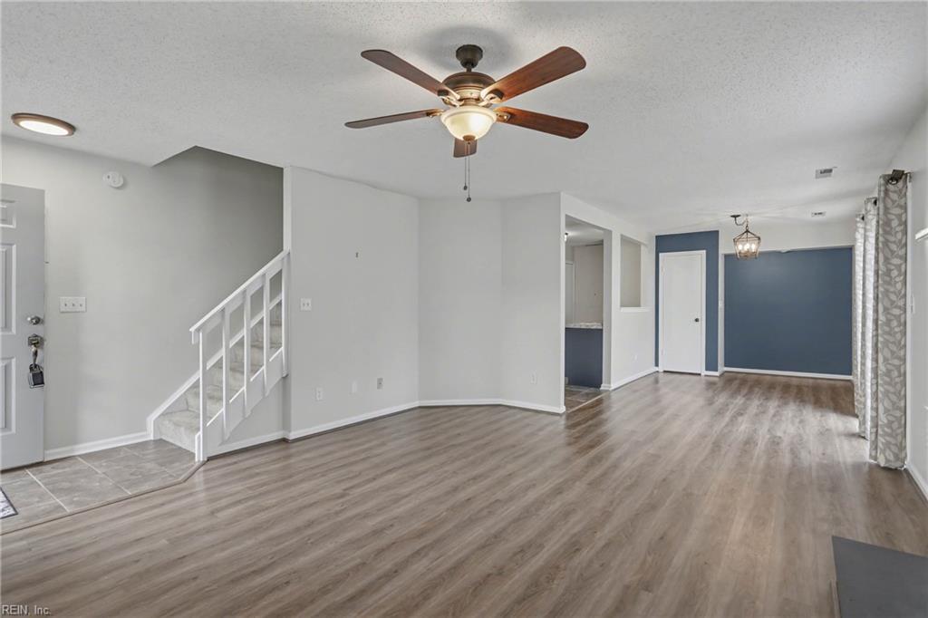 4704 Shallowford CIR