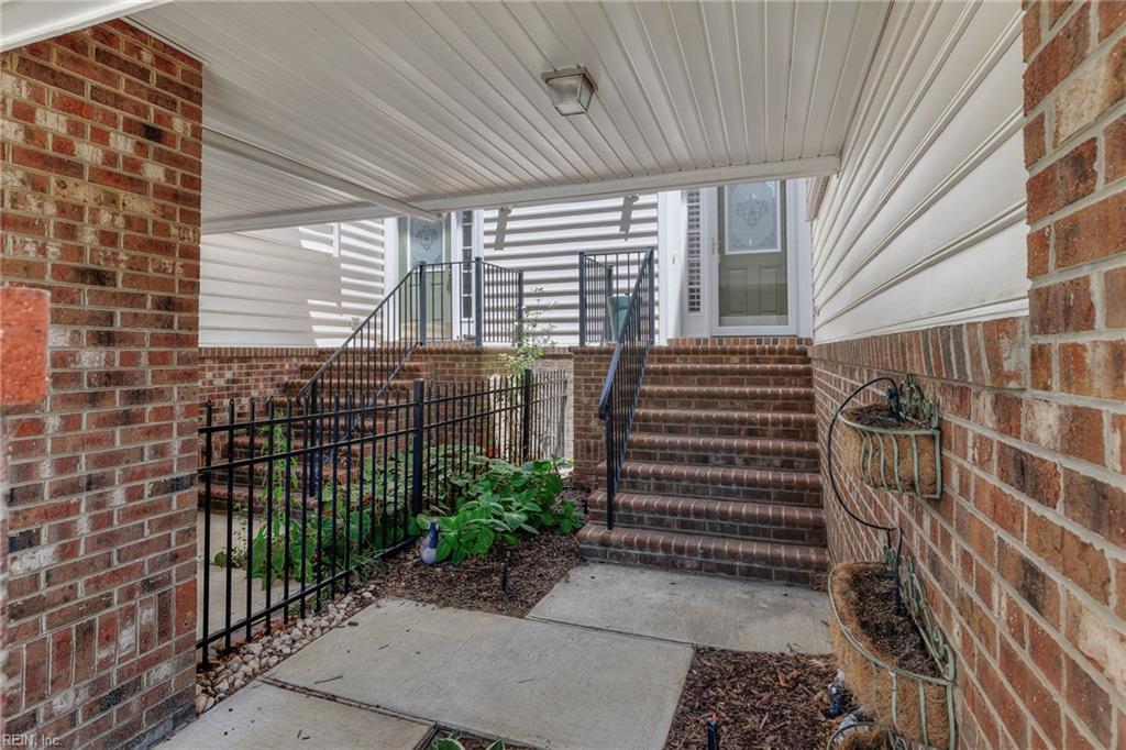 1059 Bay Breeze DR