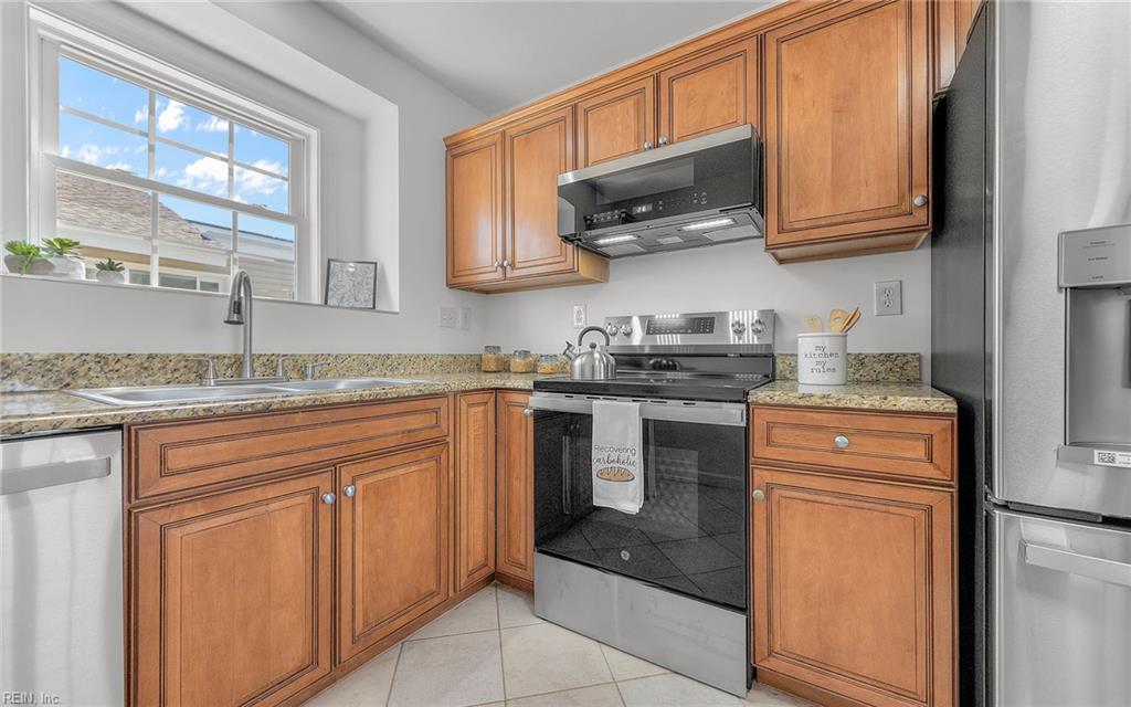 2325 First Landing LN