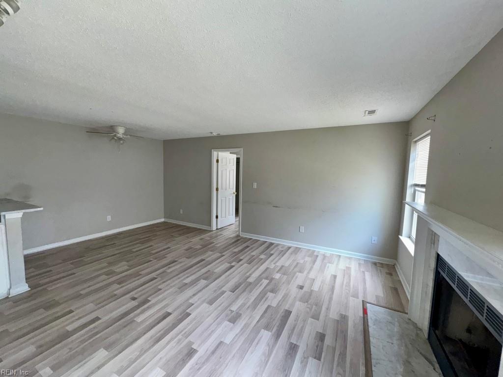 42 Cooper DR