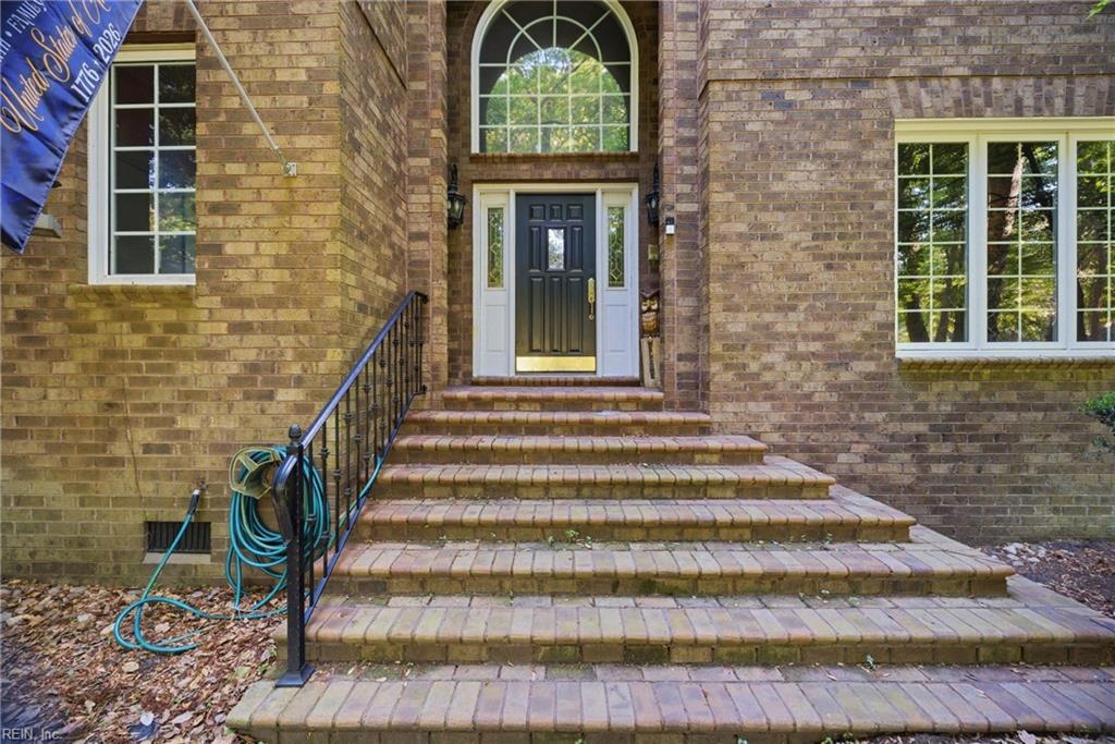 709 Forest Mills RD