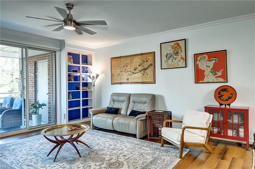 215 Brooke AVE 307