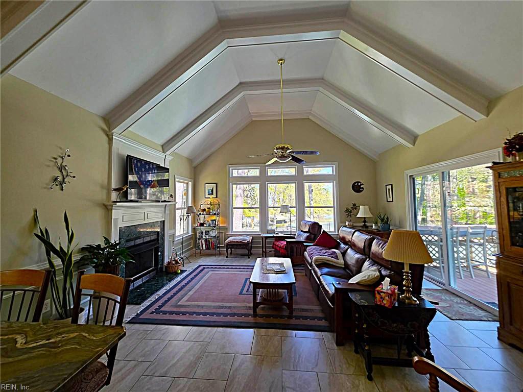 2704 Chester Forest CT