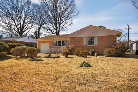 813 Benjamin PL Virginia Beach VA 23454