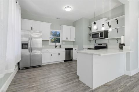 62 Buxton AVE Newport News VA 23607