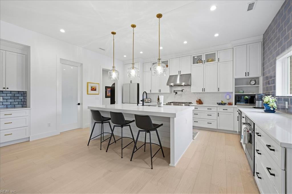 2921 Estates DR