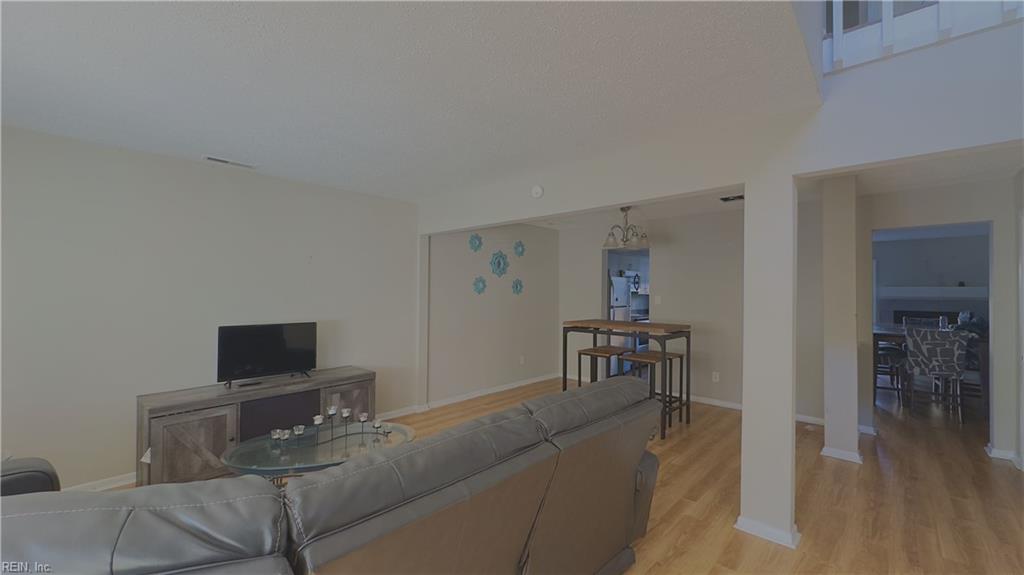 3853 Chimney Creek DR