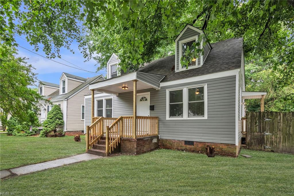 329 E Randall AVE