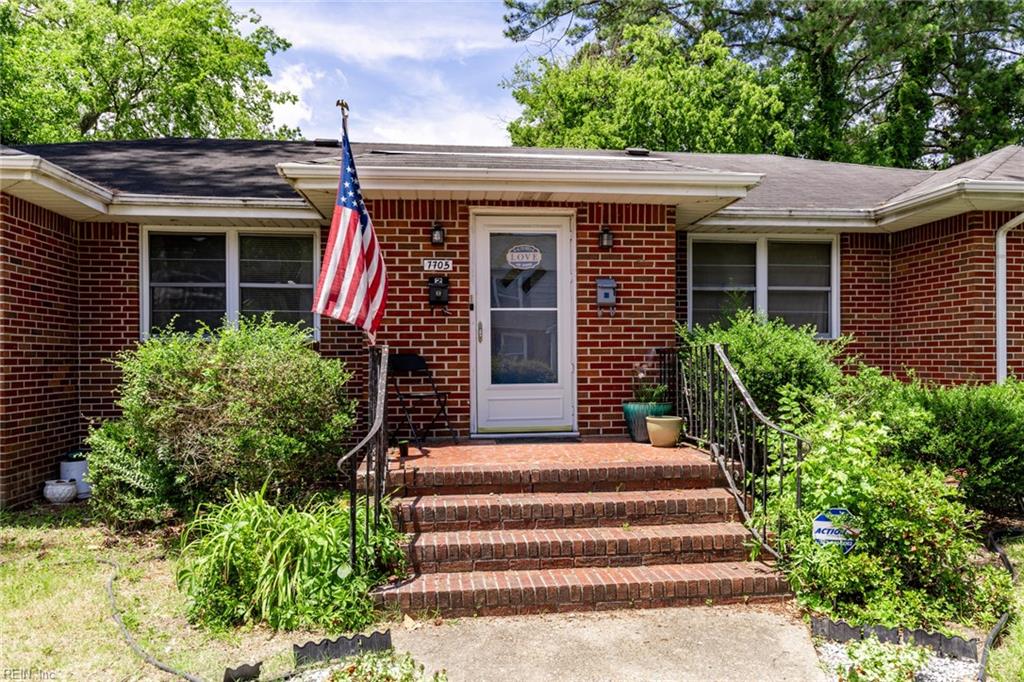 7705 Lambert PL