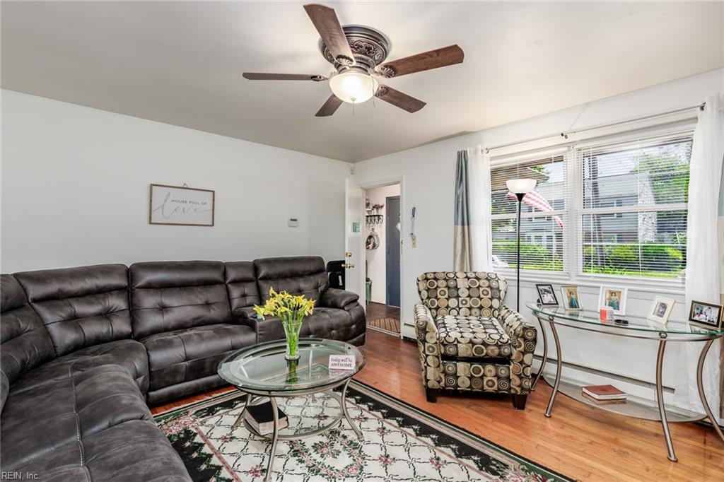 7705 Lambert PL