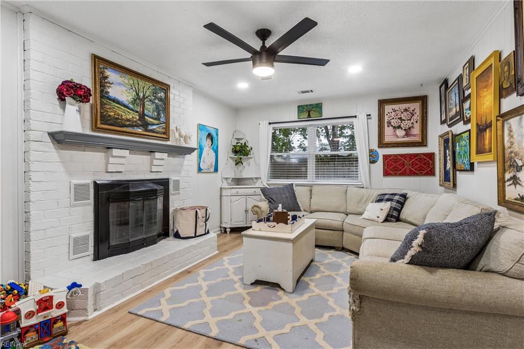 4128 White Beam CT