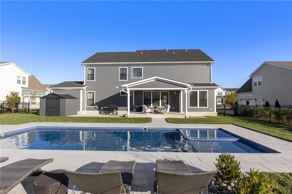 2952 Weston LOOP