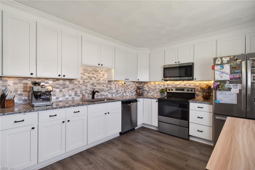 5741 S Ottawa RD