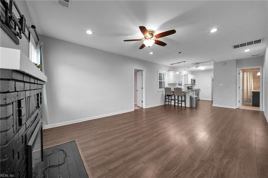 127 Forrest AVE