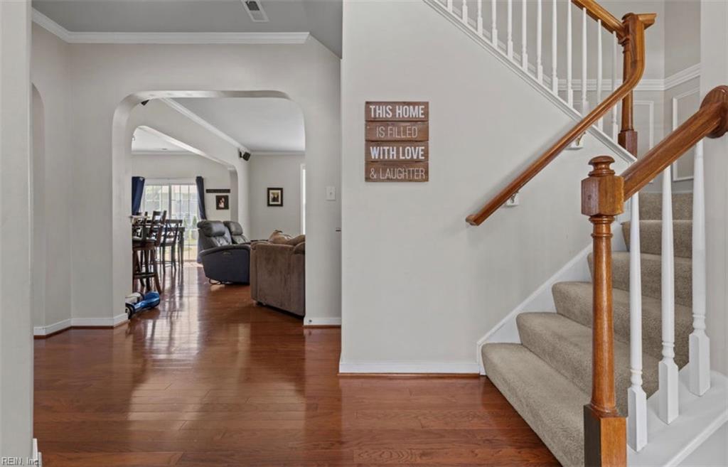 224 Wellington Cir CIR