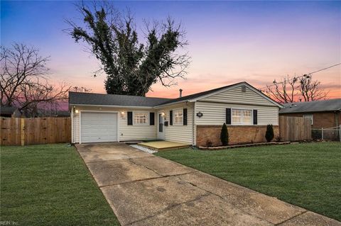 702 Nottingham DR Hampton VA 23669