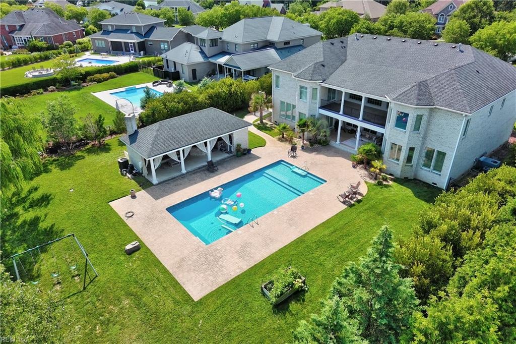2909 Estates DR