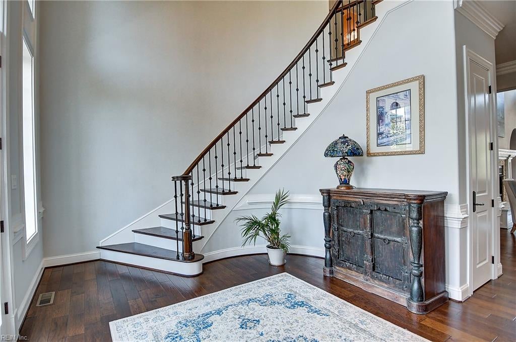 2909 Estates DR
