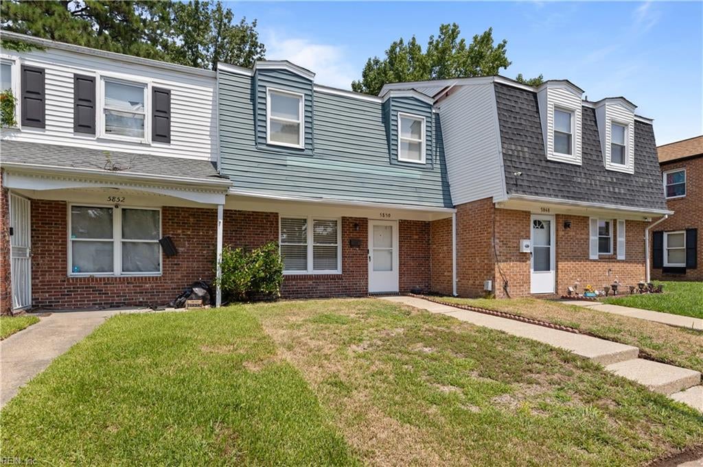 5850 E Hastings ARCH