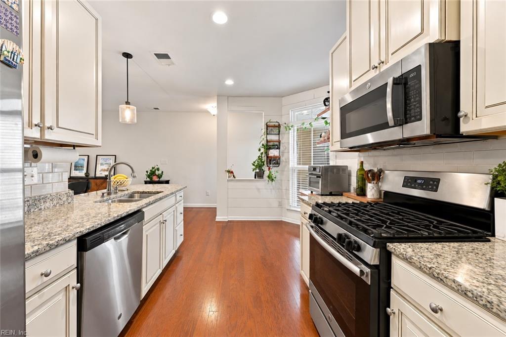317 Mershon WAY