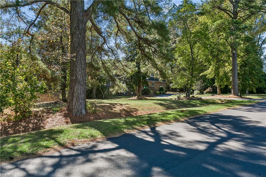 246 Hunts Neck RD