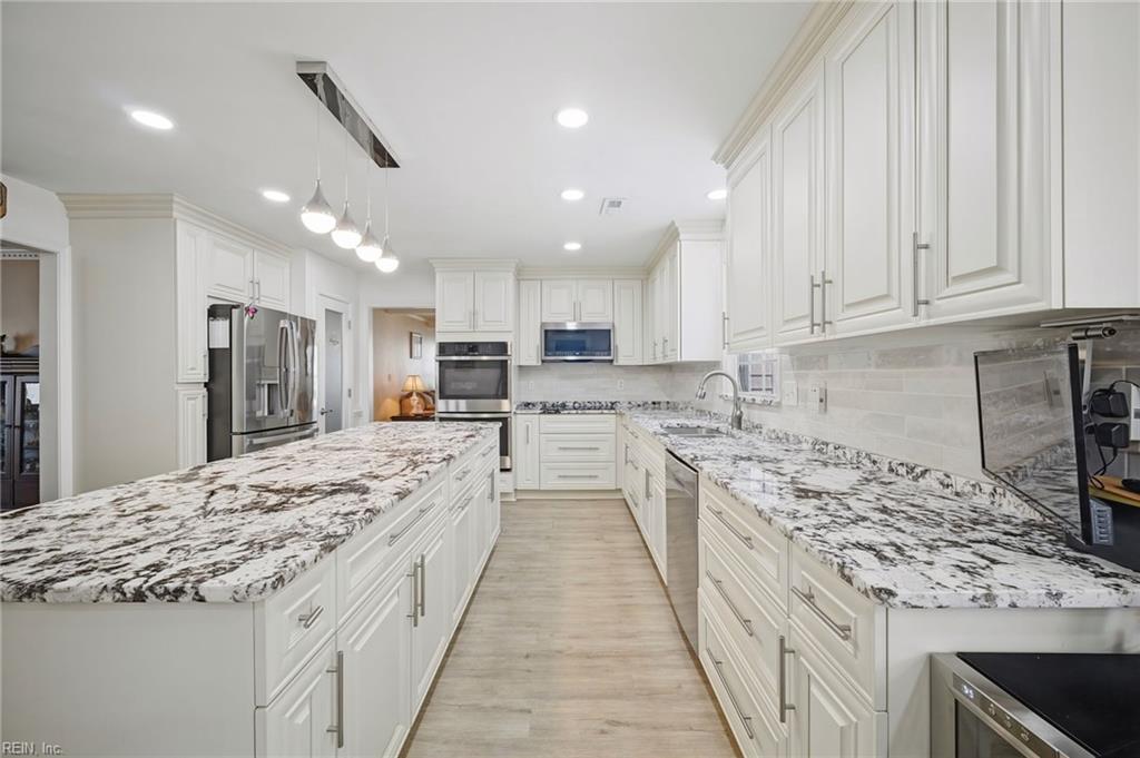 1608 Willimantic CT