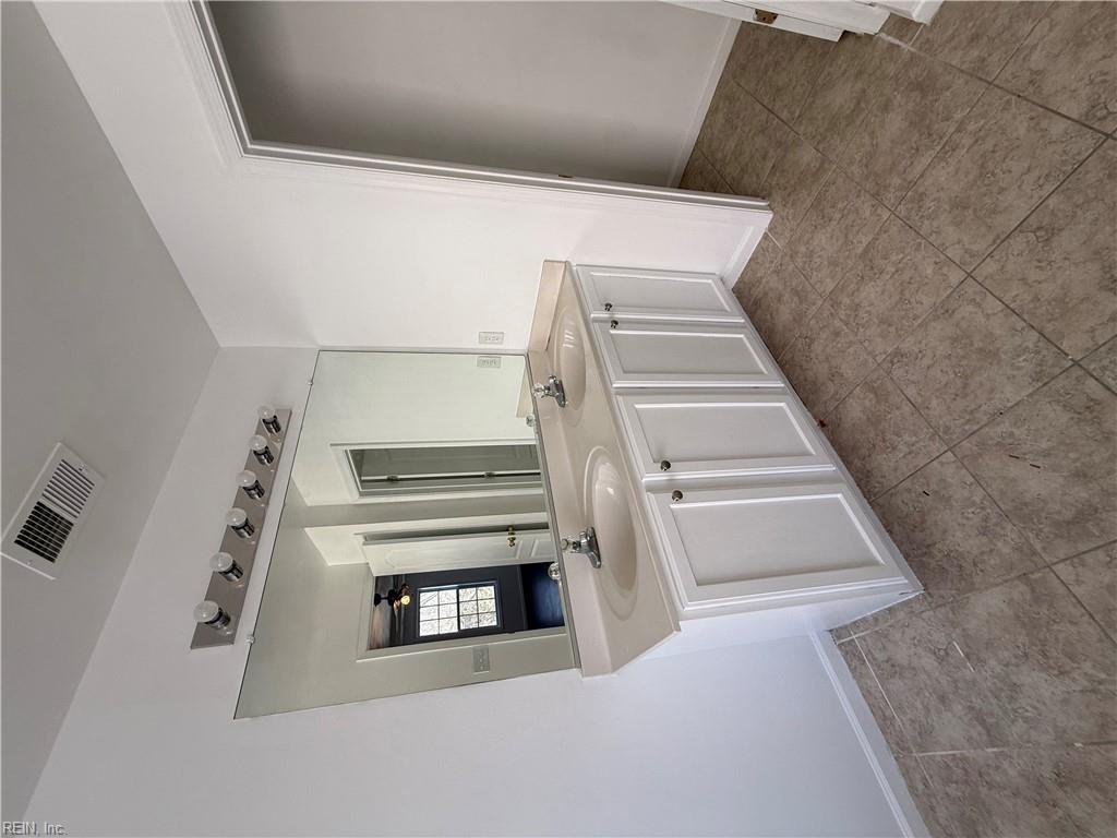 1752 Schooner Strait CT