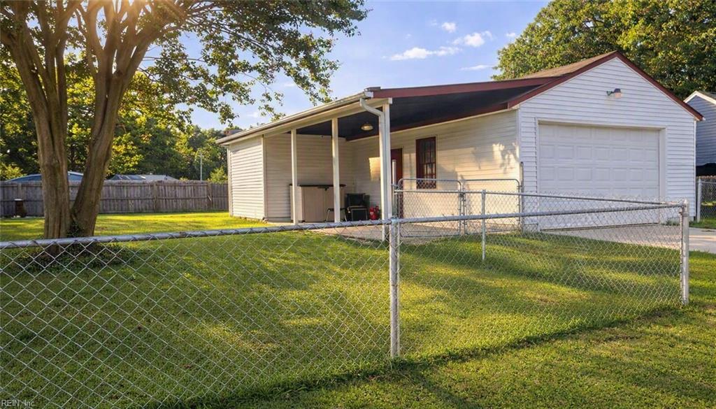 1505 Sparrow RD