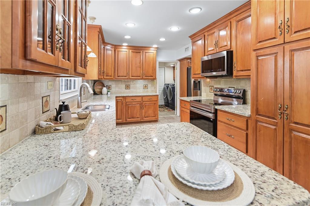 3208 Blue Ridge CT