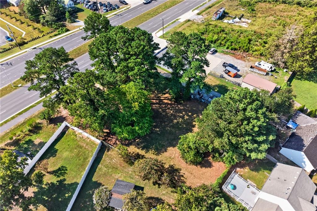 1828 Holland RD