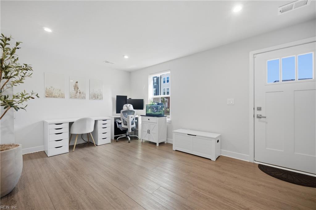 1216 Gunboat DR