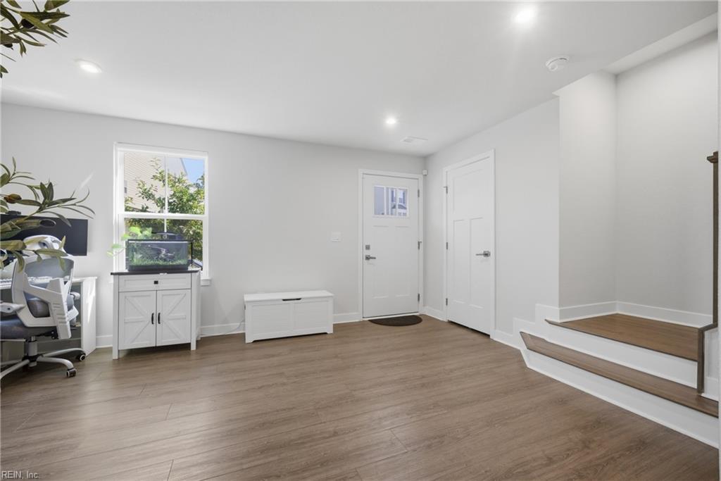 1216 Gunboat DR