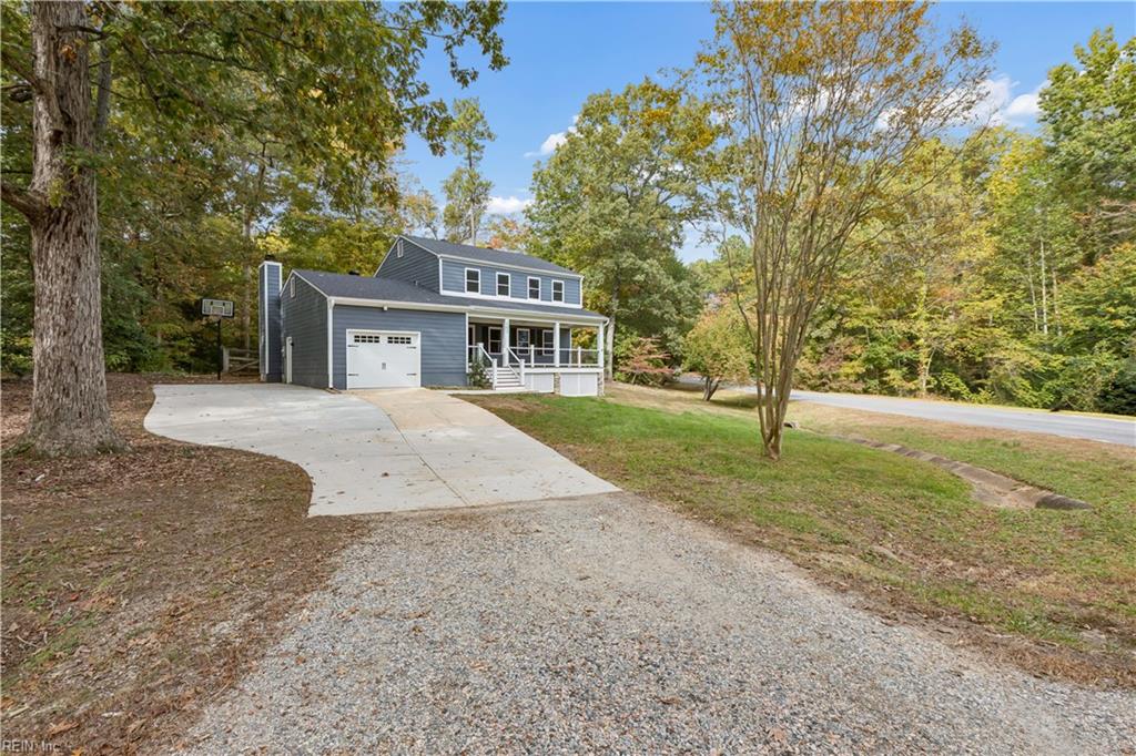 103 Chapel Hill LN
