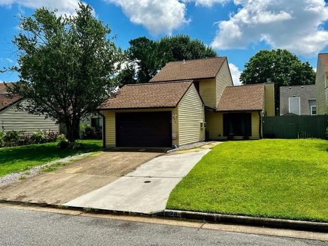 828 Crashaw ST Virginia Beach VA 23462