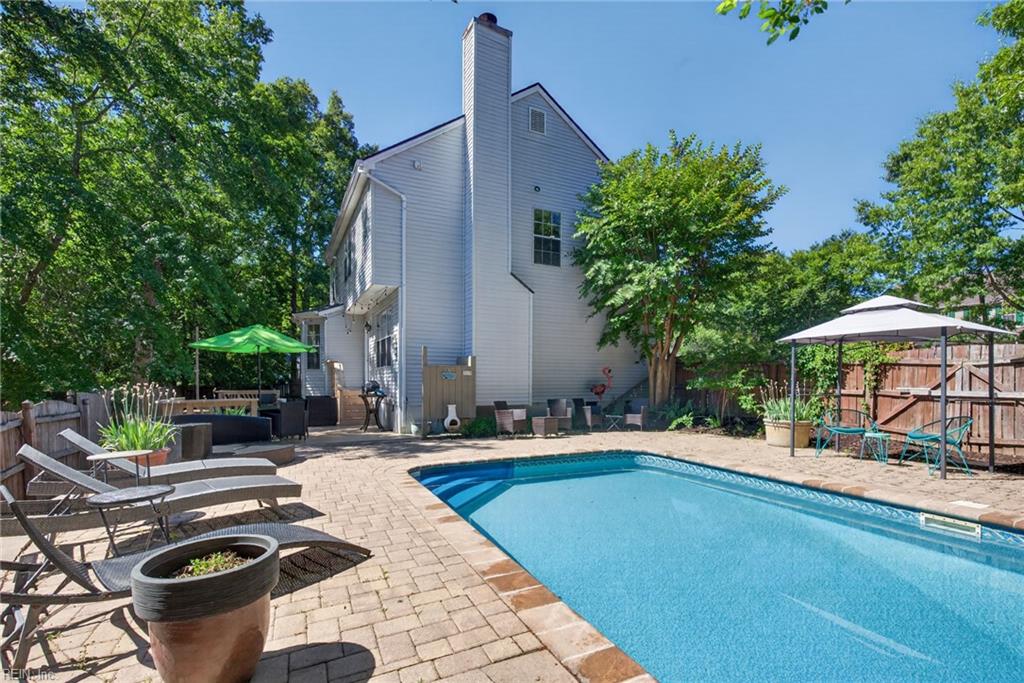 3100 Maplewood PL