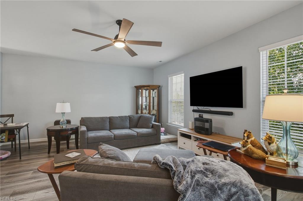 224 Breccia LN 218