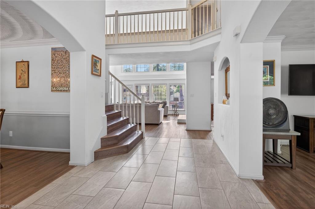 304 Wellington CIR