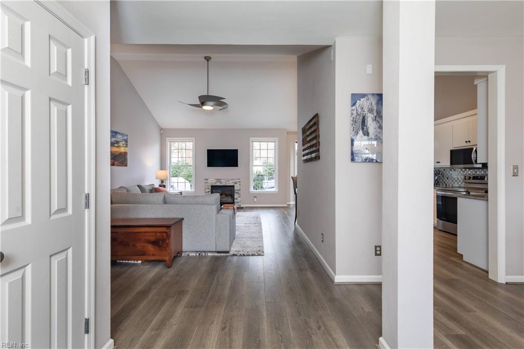 13152 Fox Chase CT