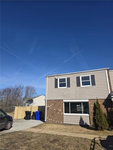 3252 Manor Glenn CT Virginia Beach VA 23453