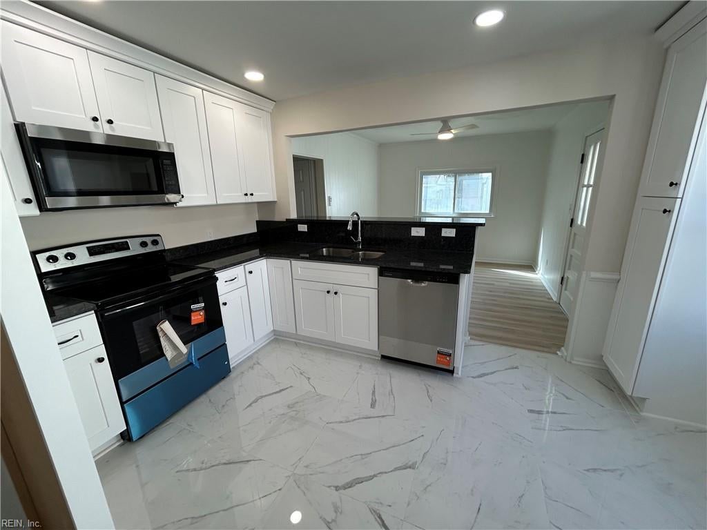 1167 Reel ST