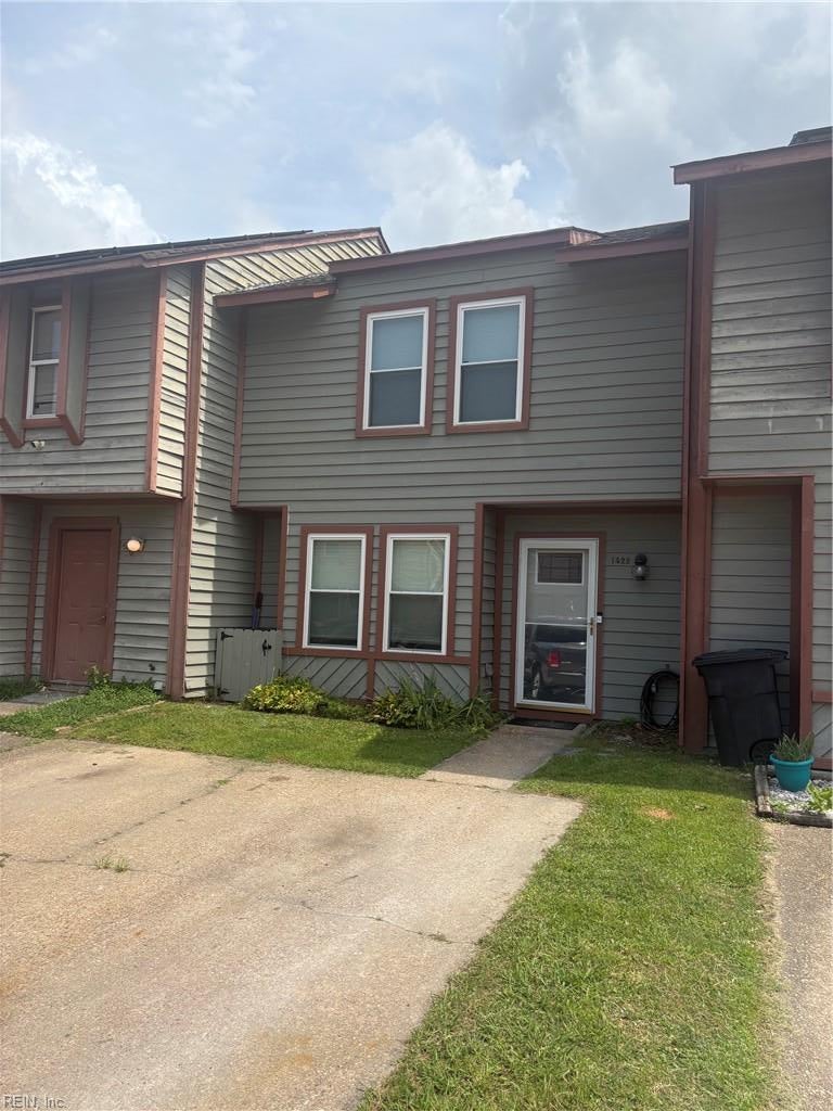 1422 Highnoon PL