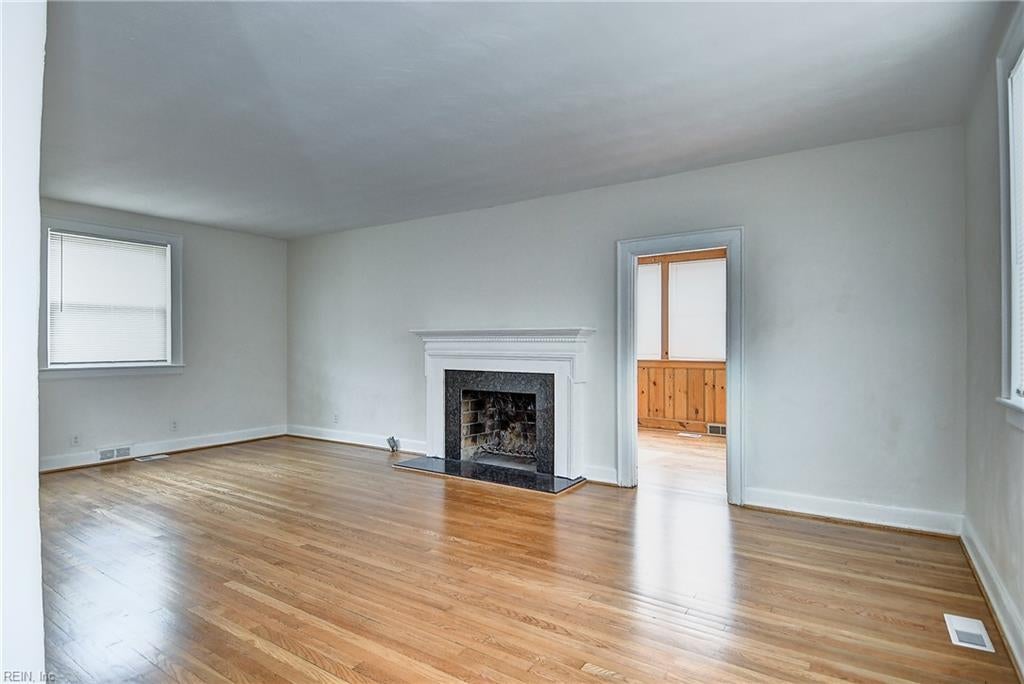 421 Sycamore RD