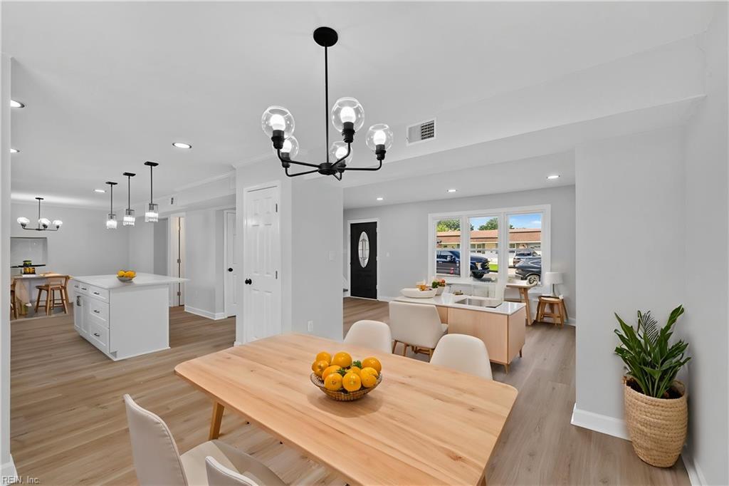 1132 Gladiola Cres CRST