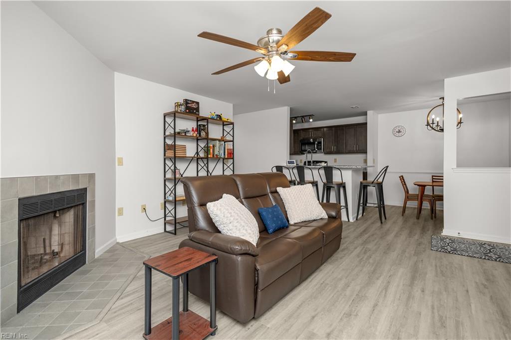 414 Delaware AVE 220