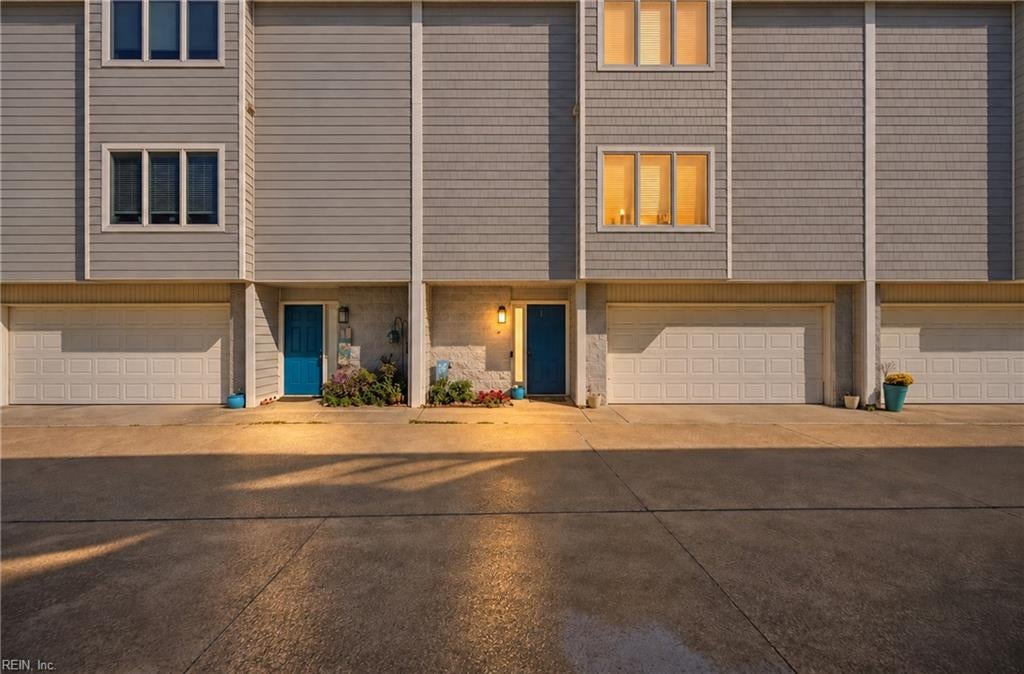 2308 Beach Castle LN